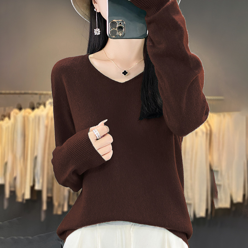 Short Solid Color Cross-Border V-Neck Knit Sweater Loose 2025 Pullover Simple Soft Loose Women's Base Layer Short Solid Color Cross-Border V-Neck Knit Sweater Loose 2025 Pullover Simple Soft Loose Women's Base Layer