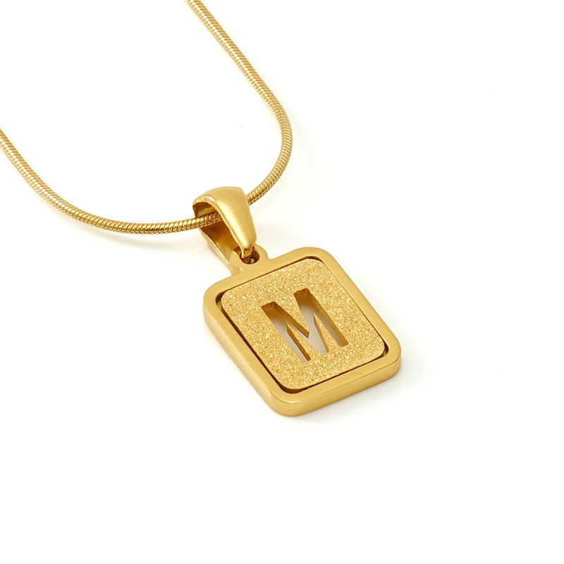 Nicho de moda europea y americana Cadena de hueso de serpiente 18K carta collar femenino transfronterizo de acero de titanio Arena-presionado carta colgante joyería al por mayor