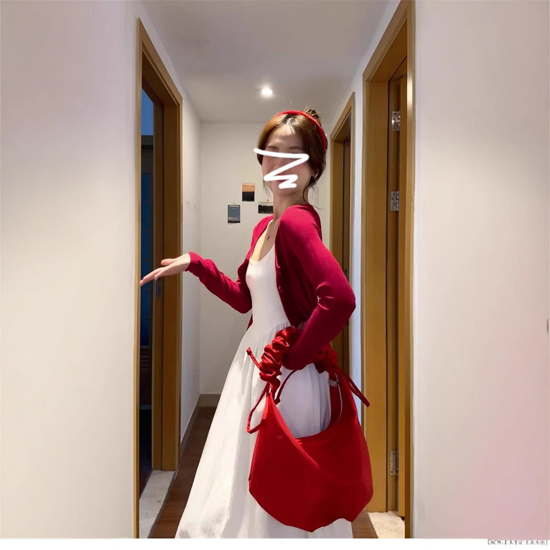 甜美穿搭显瘦收腰吊带连衣裙度假风温柔绝美白色高级感气质长裙子|undefined