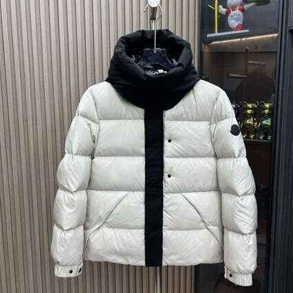 2026 New Model Black Warrior Winter down Jacket for Men, Warm Couple's Short Style Goose down Unisex Hooded Coat