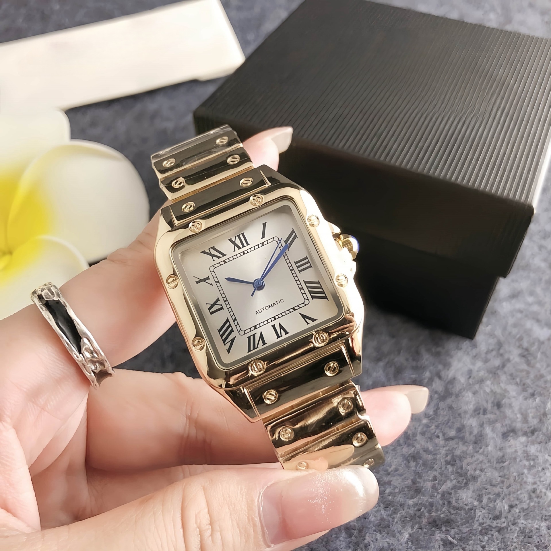 Women's Simple and Elegant High-End Retro Steel Strap Women's Watch Light Luxury Niche Fashion Second-Hand Square Design Watch