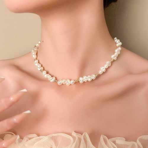 Elegant and Stylish Pearls Necklace Set from Europe and America, Handmade Beaded Lockchain Bracelet and Necklace, Unique Personality and Quality Accessory