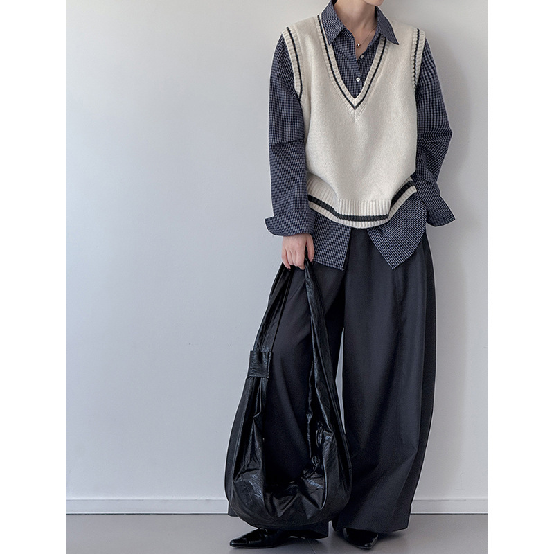 Juzhi Early Autumn New Preppy Girl Retro Style Loose Large V Neck Contrasting Knitted Vest Vest 5849