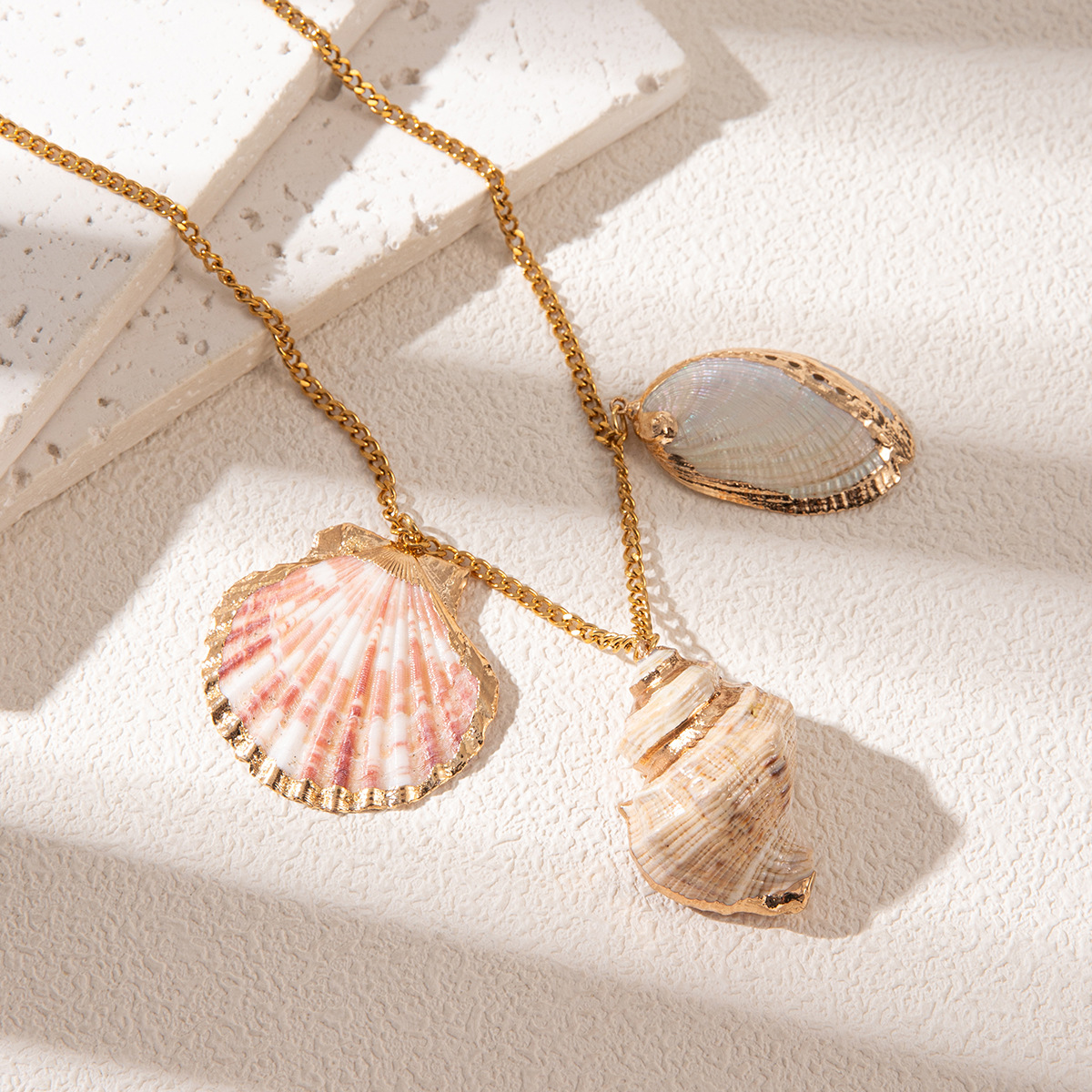304 Stainless Steel Material Conch, Shell, Fish Pattern Wholesale Jewelry Marine Style Conch Shell Fish 304 Stainless Steel 18K Gold Plated Plating Paperclip Chain Cable Chain Layered Necklaces Multi Charms Necklace