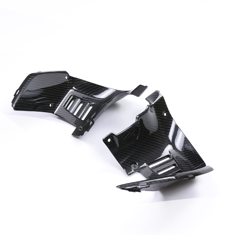 Suitable for CFMOTO spring wind 800NK sharp + modified carbon fiber shell parts fuel tank forward gas decorative plate