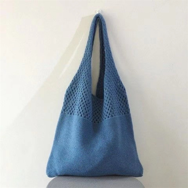 Women's Basic Solid Color Knit Shopping Bags display picture 5