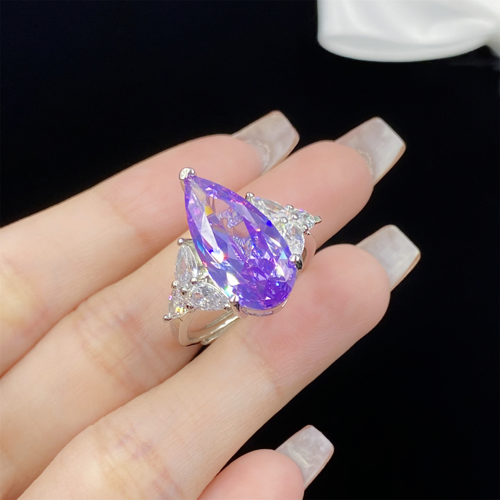 Adjustable ring, J1160