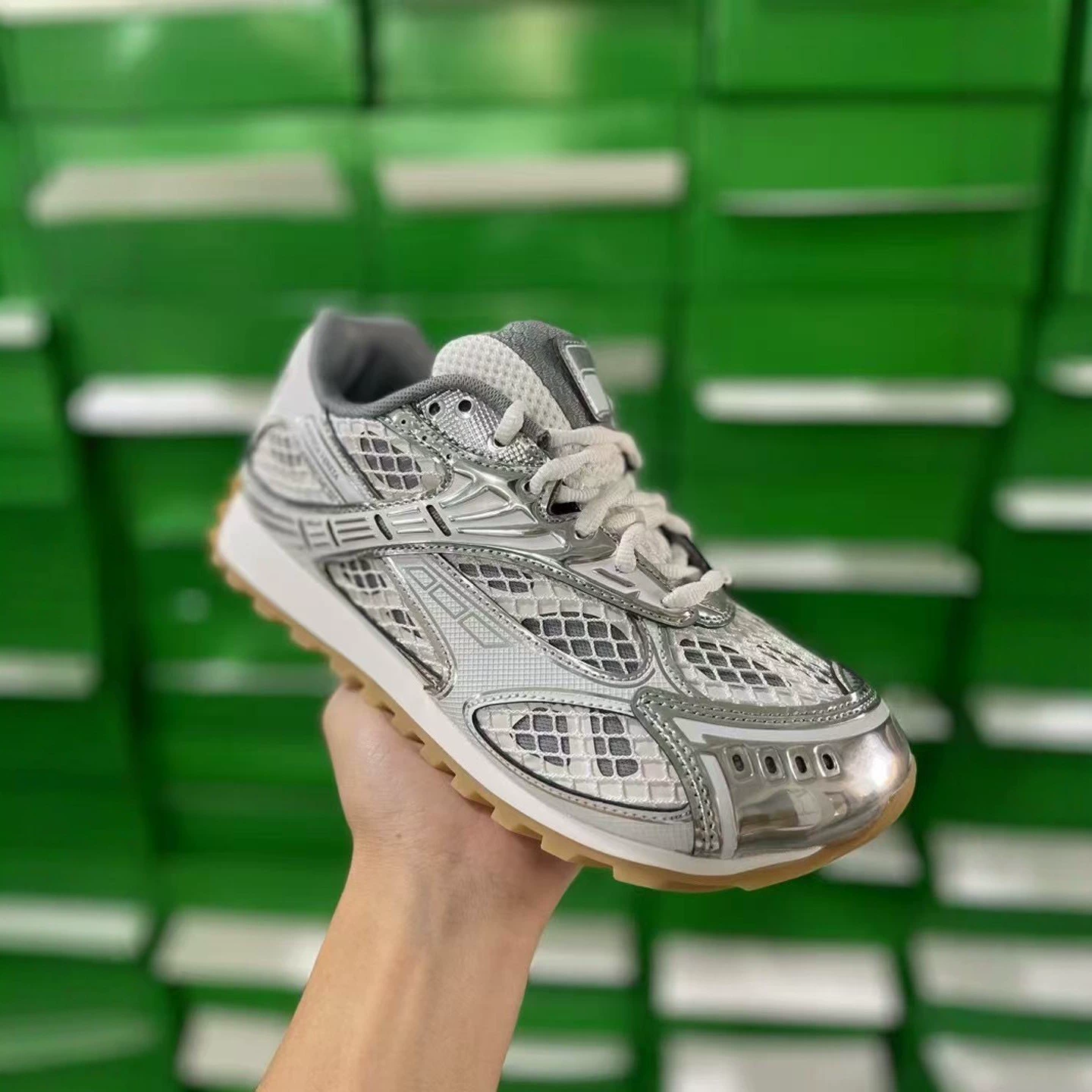 Та же женская обувь Wang Yibo и Zhou Yutong 2025 весна-лето новые dad shoes повседневные спортивные туфли outdoor Forrest Gump кроссовки тренд