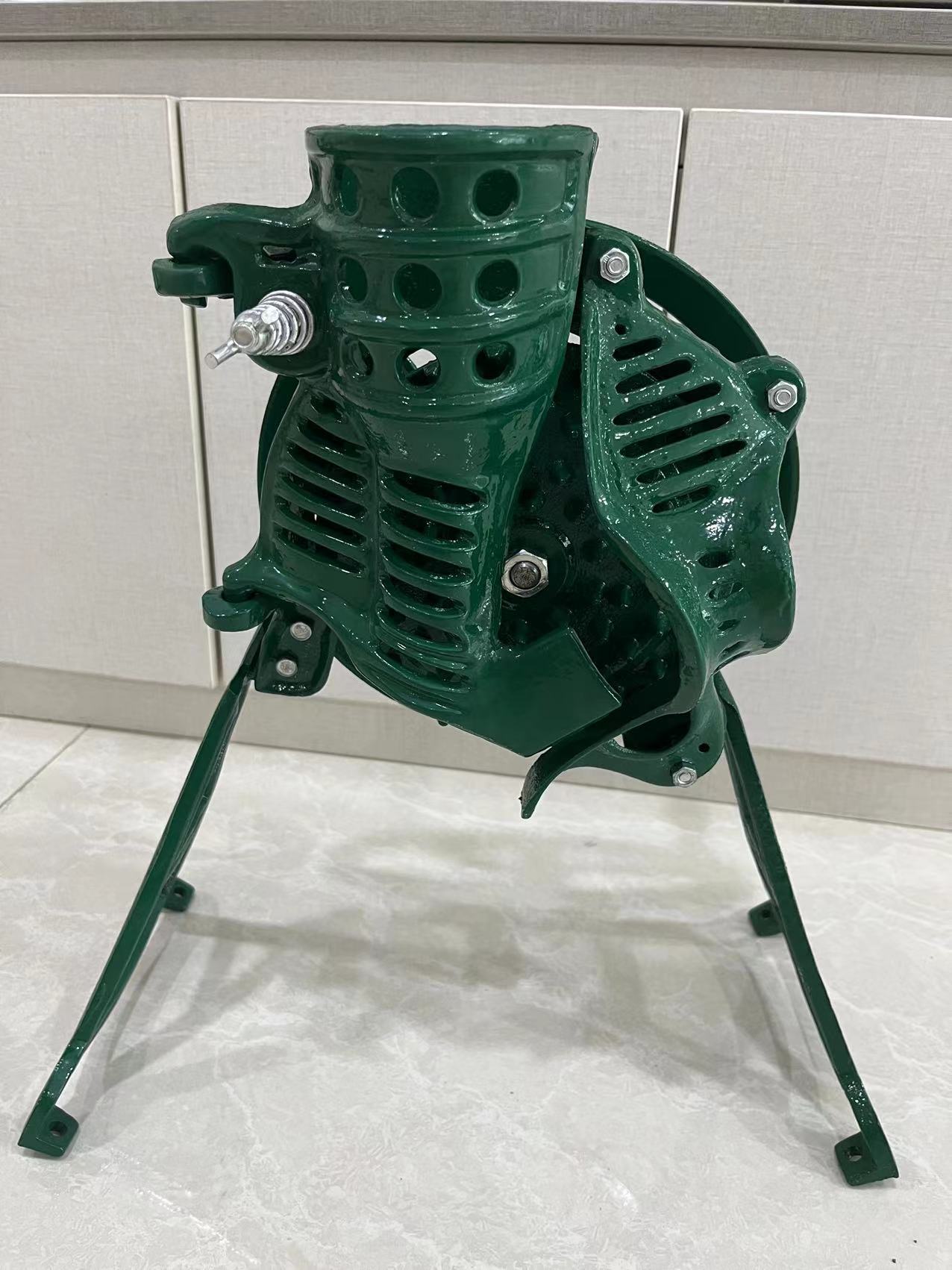 专业生产 墨西哥 非洲市场畅销 铸铁手摇玉米机