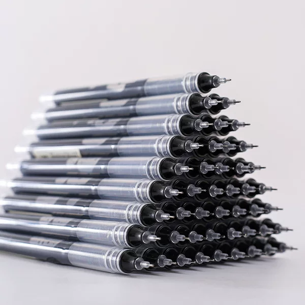 Han Yun Direct Liquid Quick-drying Ball Pen Creative Office Water Pen 0.5mm Sign Pen Student Gel Pen Wholesale