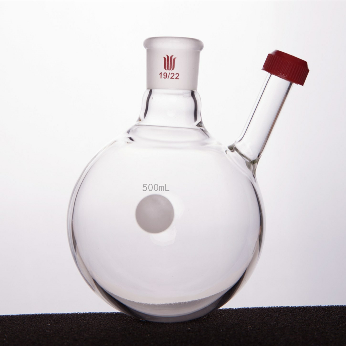 具罗纹口二口球瓶 F14