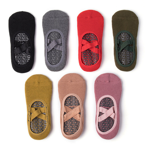 Yoga Slip-Resistant Professional Women's Pilates Dance Workout Fitness Mat with Non-Slip Surface, Cushioned Non-Slip Cross Straps, Bulk Wholesale