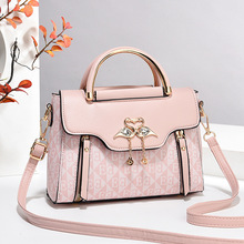 �S��Ůʿ��2026�¿�r������С�����ٴ�ins�μ�б���һ�����l