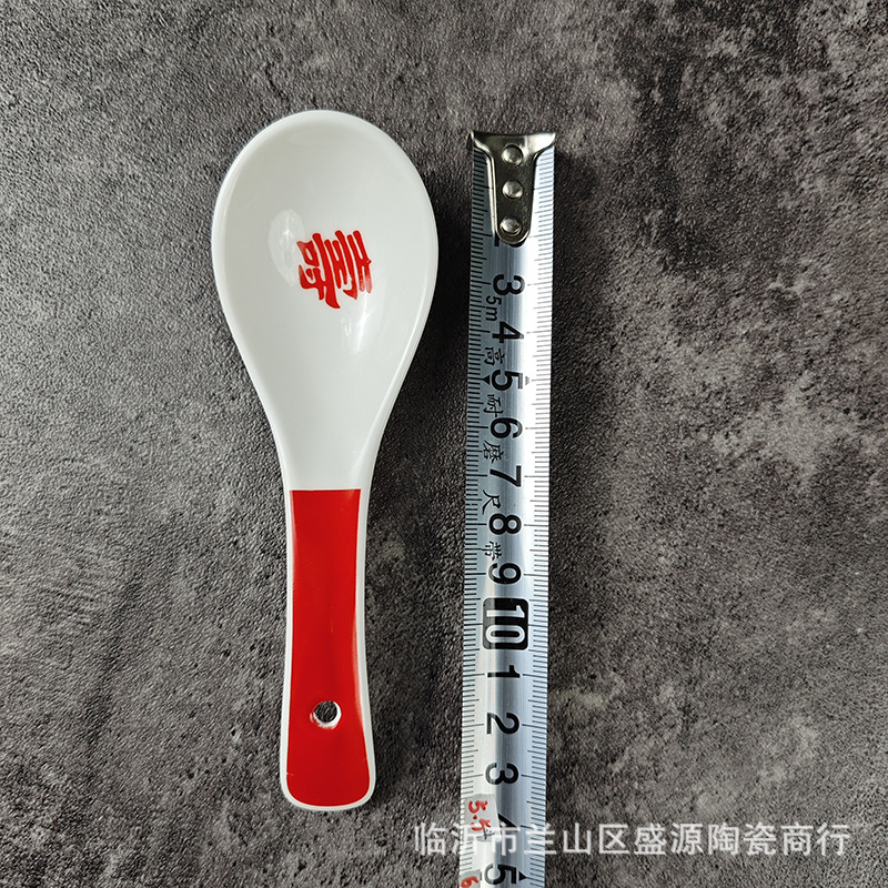 Pequeño al por mayor cuchara de cerámica roja cuchara de condimento para ancianos cuchara doble cuchara de boda mango rojo multi-estilo