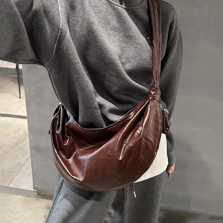 Effortless Chic Shoulder Bag Crossbody Dumpling Bag For Women High-End Niche Design Hobo Bag Large Capacity Tote - Thumbnail 2