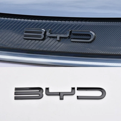 BYD Dolphin modified carbon fiber Car logo - 21-23-dolphin-piano-black