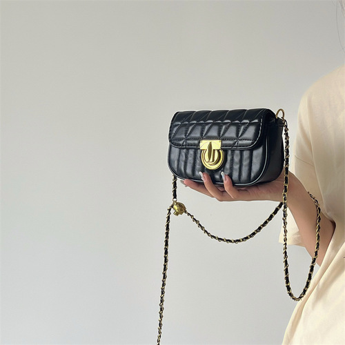 Original high-end minimalist niche design versatile diamond grid clasp chain small shoulder crossbody bag small square bag