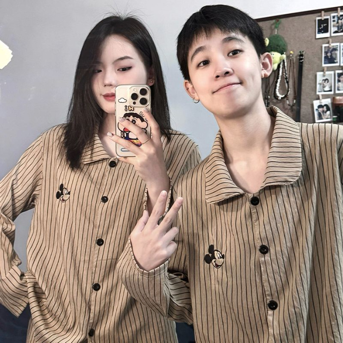 Nube de algodón pareja pijama de primavera y otoño nuevo Mickey rayas de dibujos animados dulce suelto hombre conjunto de ropa de casa