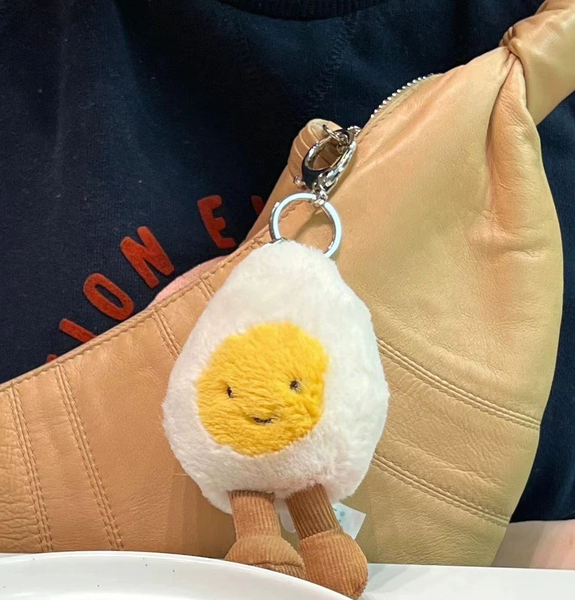 Cotton pendant, tennis rabbit