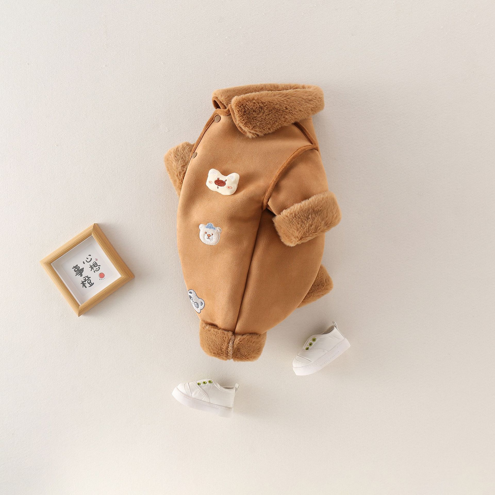 Winter children's keep warm fleece cute bodysuit to go out for men…