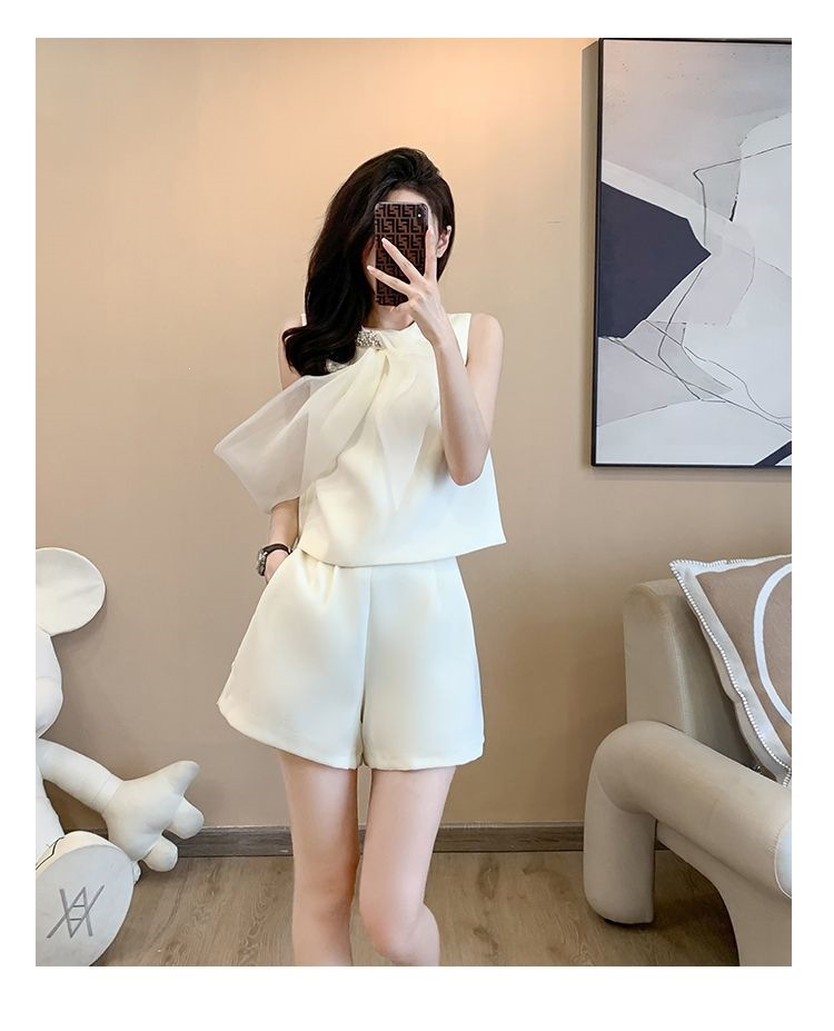 Bộ quần short nữ hai mảnh phong cách nhỏ mùa hè 2026 mới — Trang phục trắng, Quần trắng, Trắng Top chi tiết 8