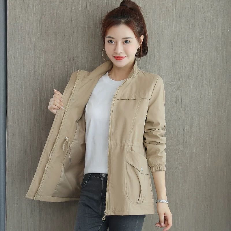 Double-Layered 2026 New Korean Style Waist-Cinching Slim-Fit Trench Coat for Petite Women, Stylish and Age-Reducing for Spring and Autumn Double-Layered 2026 New Korean Style Waist-Cinching Slim-Fit Trench Coat for Petite Women, Stylish and Age-Reducing for Spring and Autumn