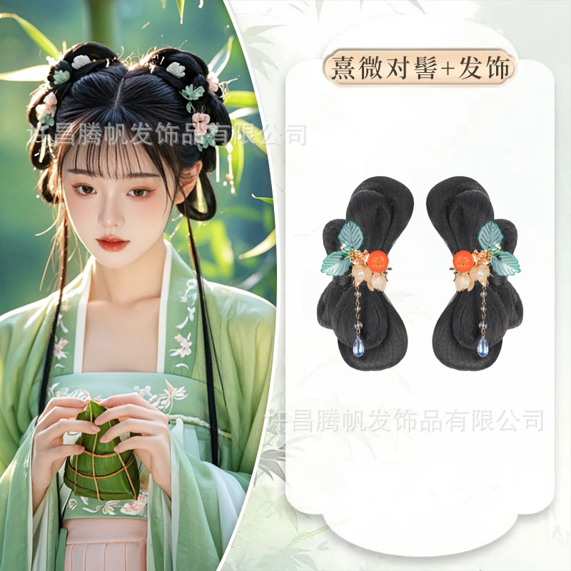 약간 롤빵 + 오렌지색 헤어 액세서리