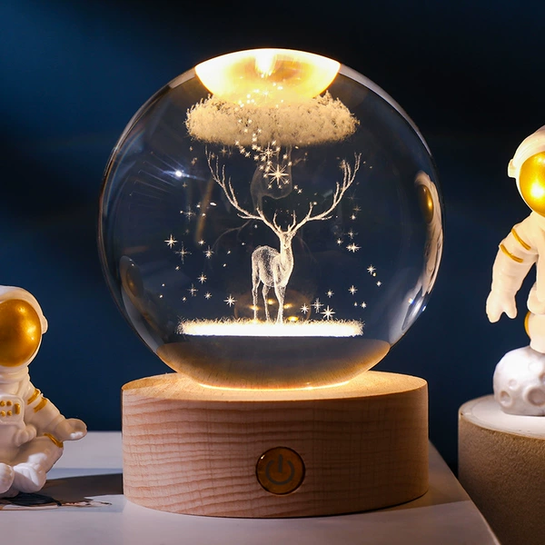 8 cm crystal ball-one deer companion