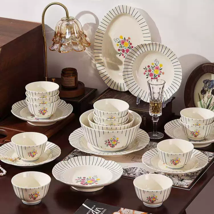 釉下彩复古花瓣盘子法式陶瓷餐具家用碗盘套装碗碟碗具饭碗高颜值