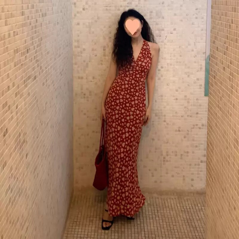 Pure Desire Hot Girl Halter Neck Floral Dress Women's Summer 2025 New Backless Atmosphere Slimming Vest Dress