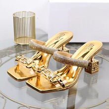 ��ɫˮ�һ����2025���ļ��¿�r�дָ����θ����ٸ߸��⴩����Ů