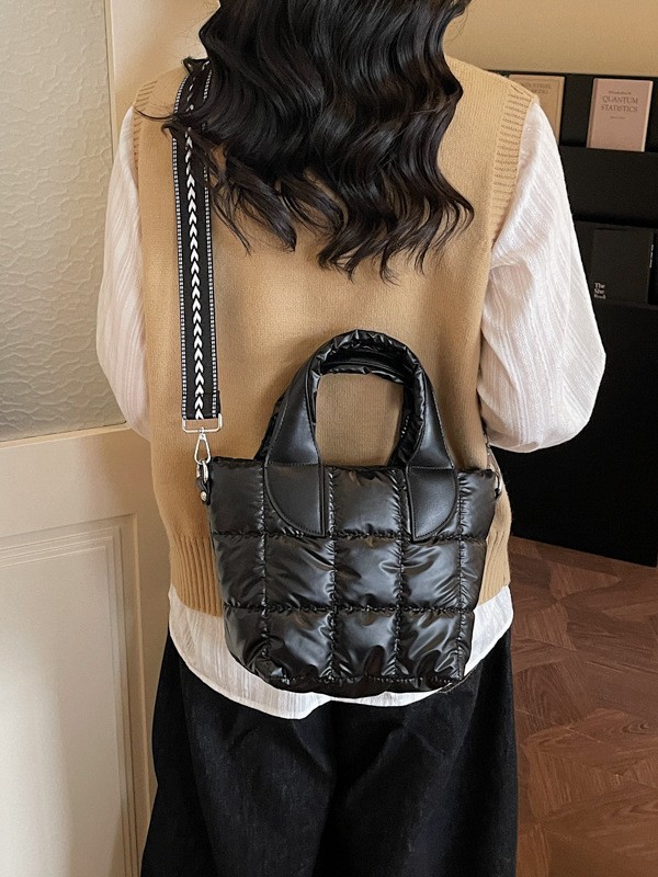 Bolso para mujeres 2026 ventas calientes nuevos productos coreanos red red red red bordada de diamante retrógrado correa de hombro ancha portátil de hombro mochila de moda