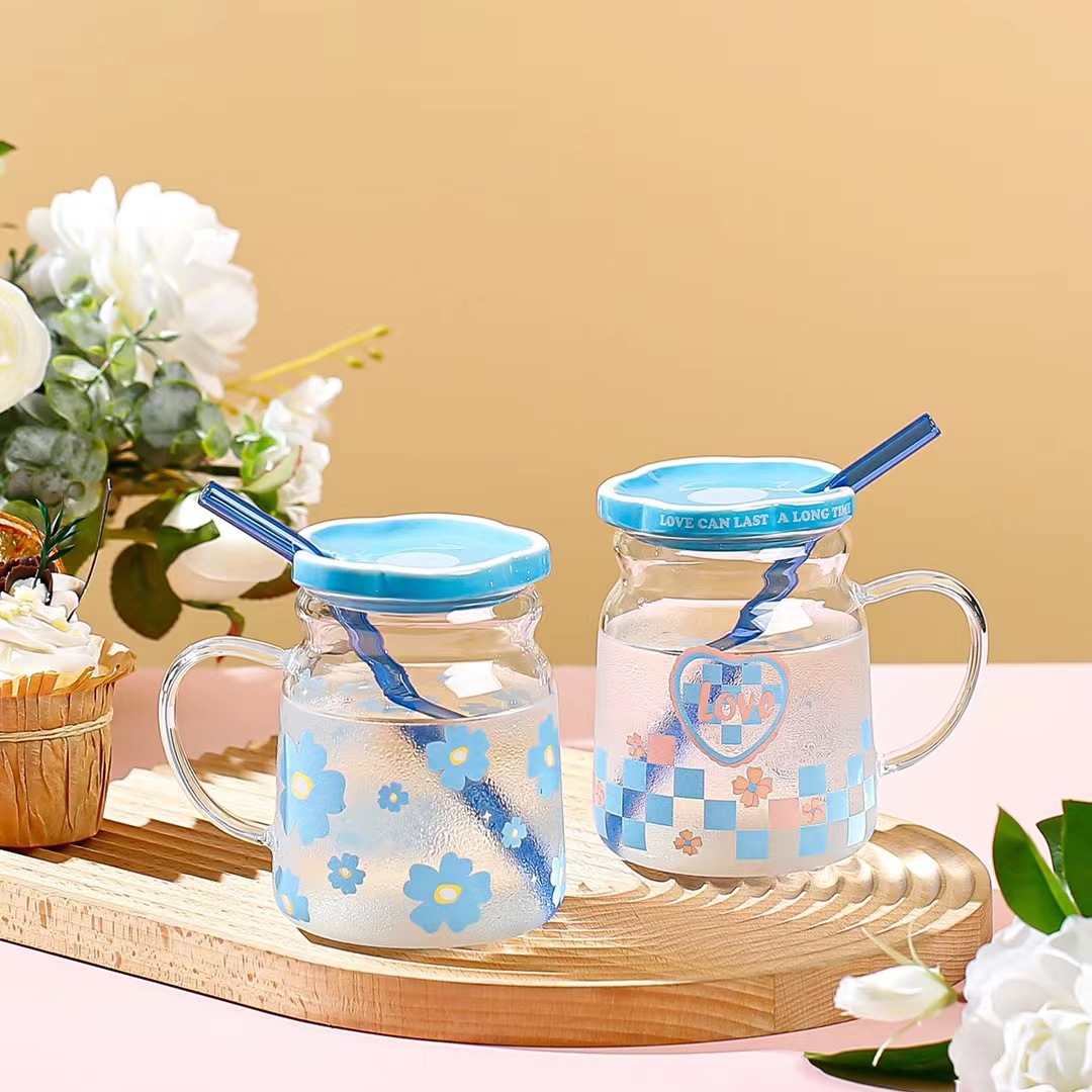 Taza de regalo de flor personalizada creativa con tapa taza de vidrio de paja chica corazón fresco taza de bebida de oficina