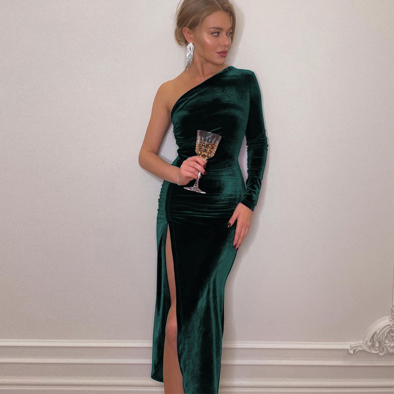 Damen Samtkleid Für Den Winter Sexy Schräges Schulter-design Slim_voghion.com
