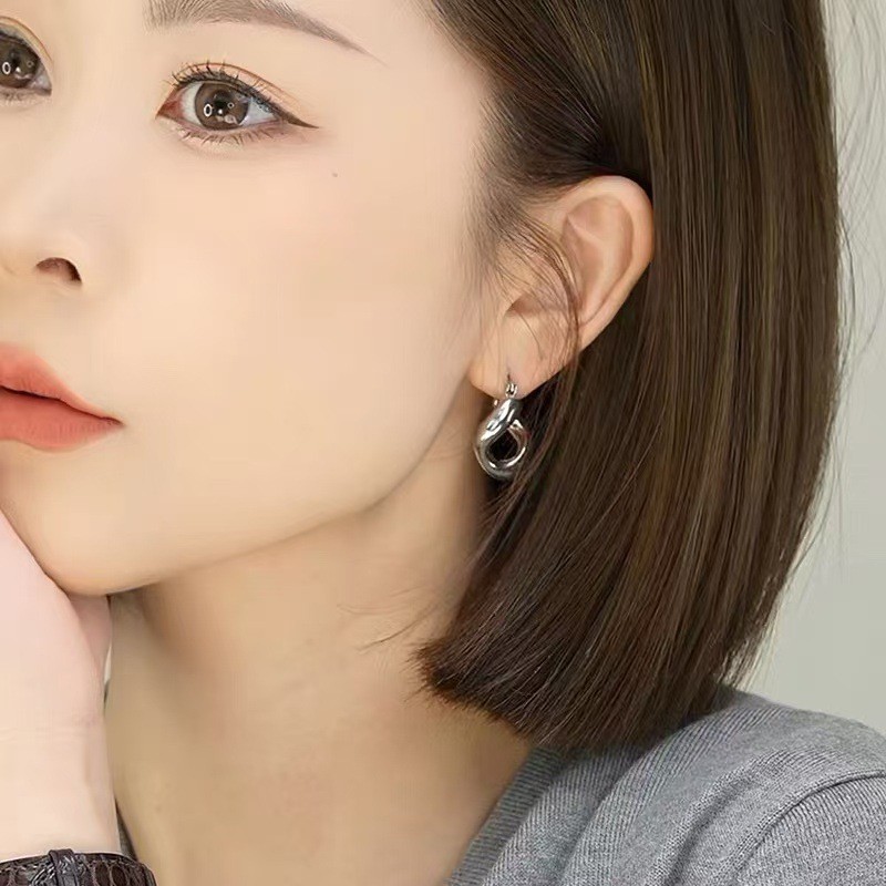 D4078A 실버 트위스트 귀걸이