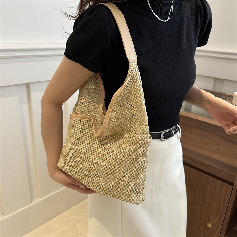 Bolsos de gran capacidad simples para mujeres 2024 nueva moda versátil bolsas de hombro casuales tejidas bolsas de playa para mujeres