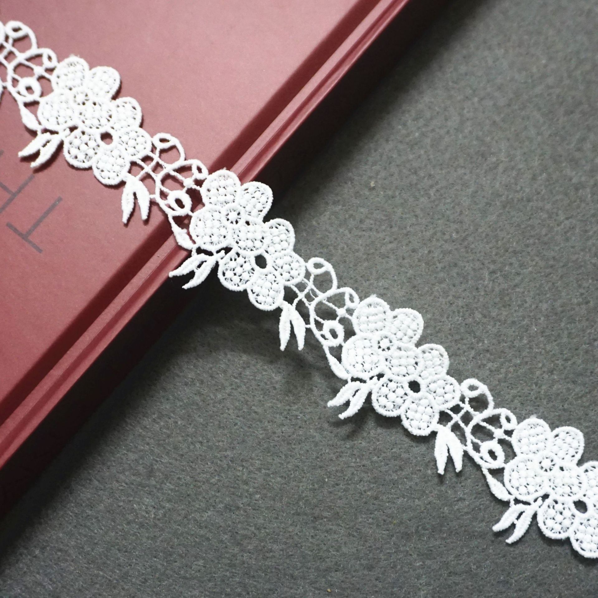 3.5cm宽花边 服装辅料 全新双边精致牛奶丝条码 水溶花边 欧美质