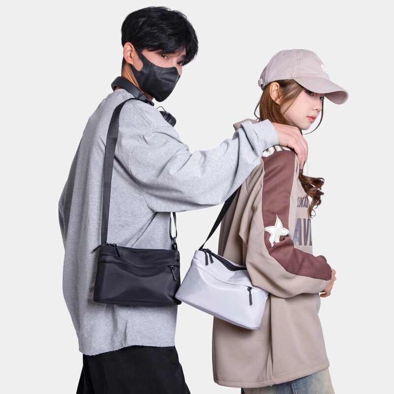 Small Square Crossbody Bag for Women, Waterproof Lightweight Messenger Bag, Casual Travel Bag, Versatile Single-Shoulder Student Backpack, Korean Style Backpack for Men Small Square Crossbody Bag for Women, Waterproof Lightweight Messenger Bag, Casual Travel Bag, Versatile Single-Shoulder Student Backpack, Korean Style Backpack for Men