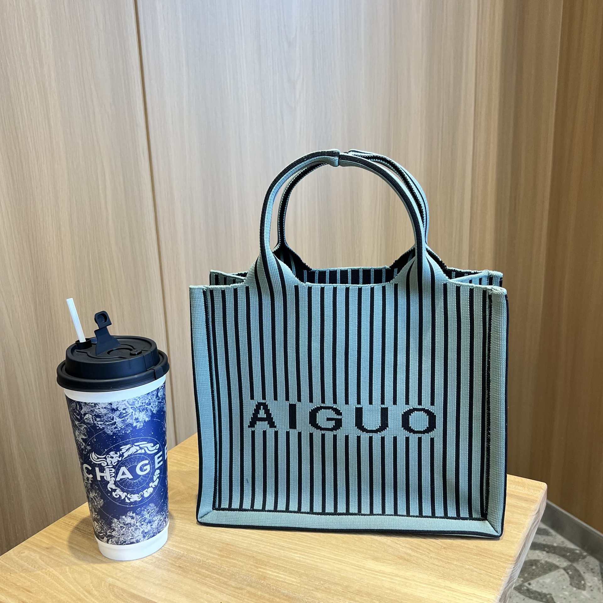 (2개) 국경 간 가을과 겨울 새로운 니트 핸드백 여성 유럽과 미국의 높은 가치 올 매치 대용량 니트 토트 백 숄더 백