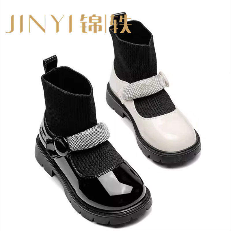 马丁靴女童鞋软底靴子儿童秋冬季时尚短靴2023新款小女孩加绒公主