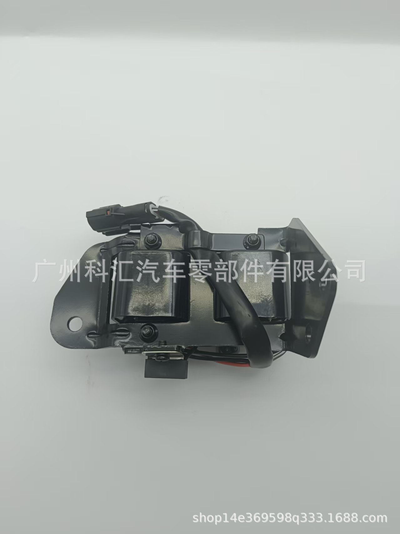 Suitable for Hyundai Accent hatchback ignition coil UF243 2730126080 27301-26080