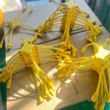 ����T����ͨ��ĸ��ˮ���^����ñ�Դ��0.75ƽ��4ͨ���^���L��