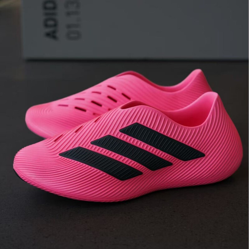 2026 New Cross-Border Model Purechill Runner Perforated Shoes for Men and Women, Summer New Style, Slip-On, Soft and Flexible