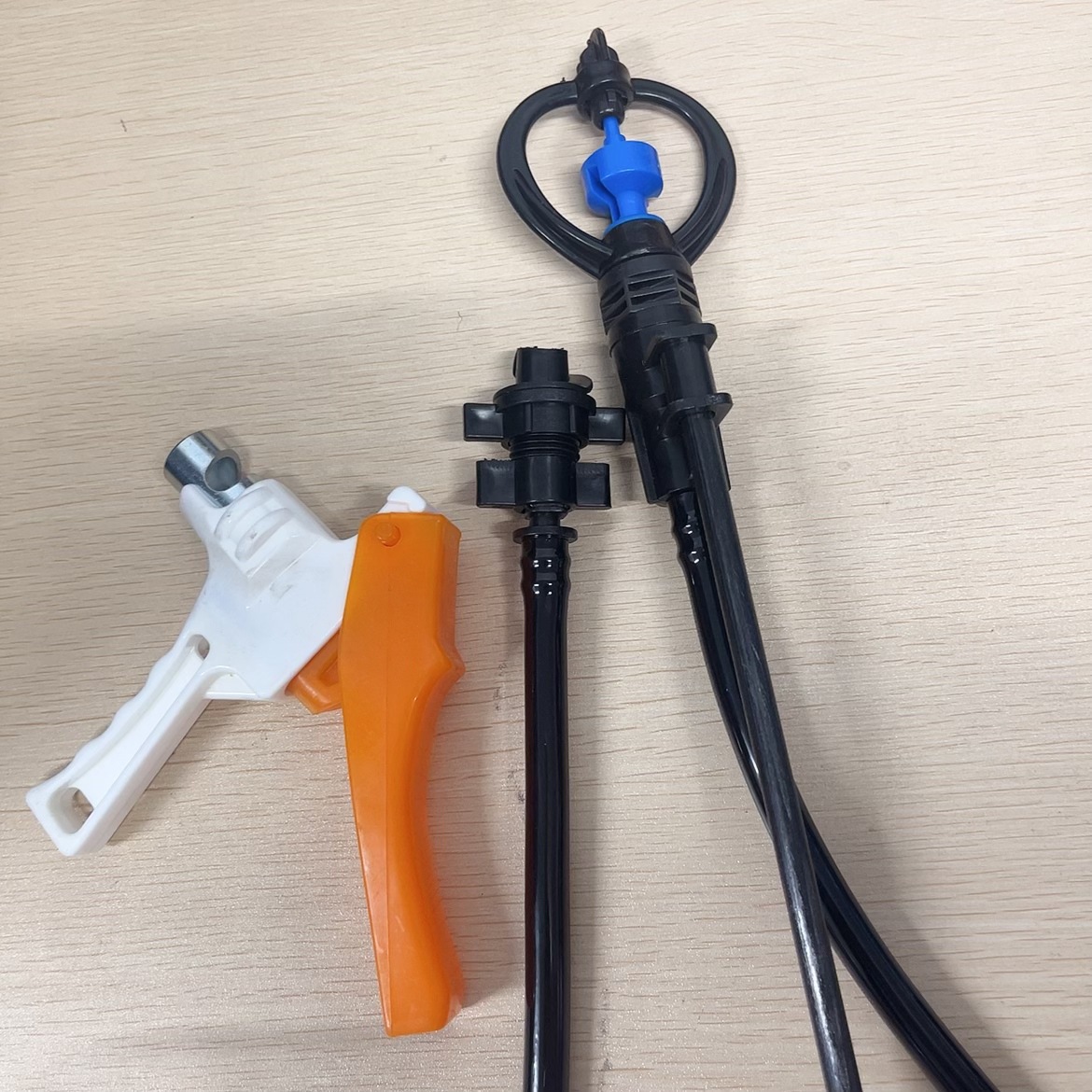 Microaspersor de suelo para invernaderos, cabezal de aspersor giratorio de 360 grados, rueda plana de 1/2 pulgada, rueda redonda, rueda mariposa, cabezal de aspersor agrícola en forma de mariposa