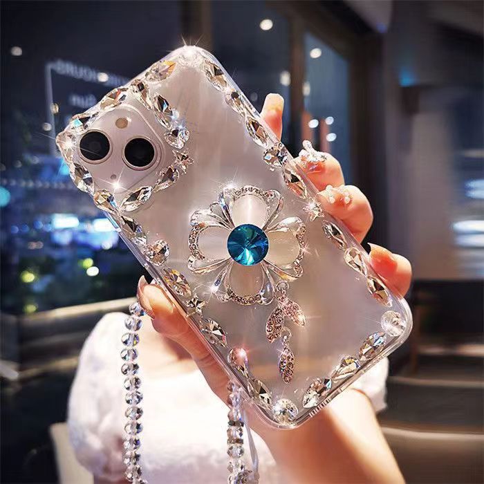 iPhone15 Rhinestone Clover Case