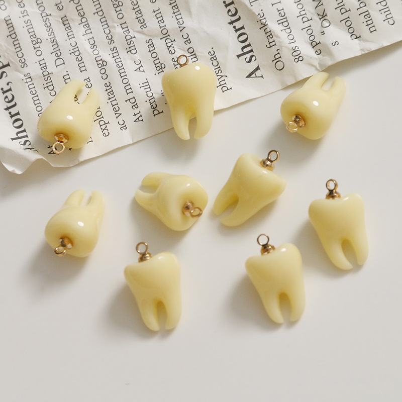 Diversión simulación tridimensional dientes pezón colgante DIY accesorios de resina pendientes horquilla teléfono caso material al por mayor
