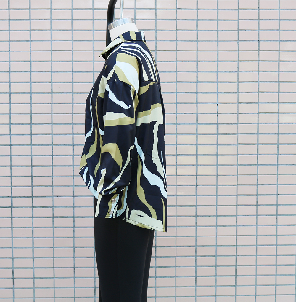 182g Weight Long Sleeve Sleeve Length Single Breasted Placket Type Regular Sleeve Sleeve Type Polyester Fabric Type Long Top Length Blouse Tops Type Holiday Occasion Shirt Collar Neckline Loose Fit Type Abstract Pattern Summer Season Women's Gender Vacation, Simple Style Style Wholesale Women's Vacation Simple Style Abstract Long Sleeve Blouses 18