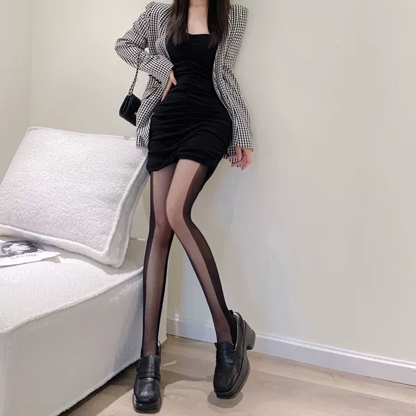Vertical striped stitching stockings