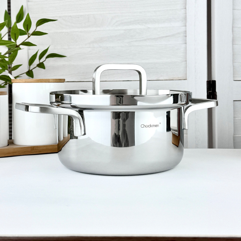 Chockmen Zhuo Deming 18 / 10 olla de acero inoxidable cubierta de acero giratoria 16cm pequeña olla de leche desviador