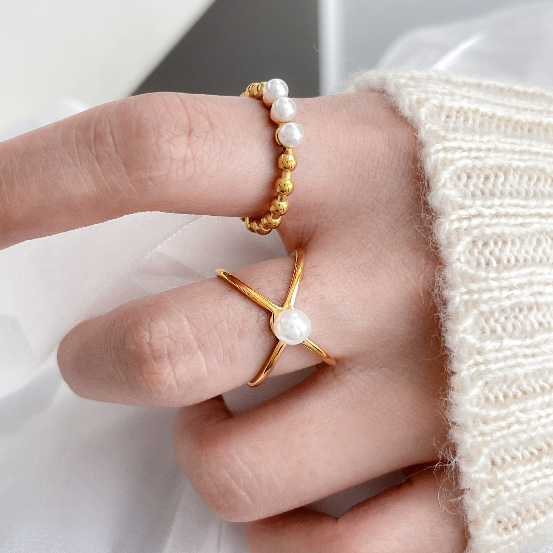 9g Weight Pearl Inlay Material Rings Classification 6, 7, 8 Ring Size 1 Piece Quantity Holiday, Daily Occasion Titanium Steel Material Geometric Pattern Women's Gender Inlay Design Retro, French Style Style Wholesale Jewelry Retro French Style Geometric Titanium Steel Pearl Inlay Rings 8